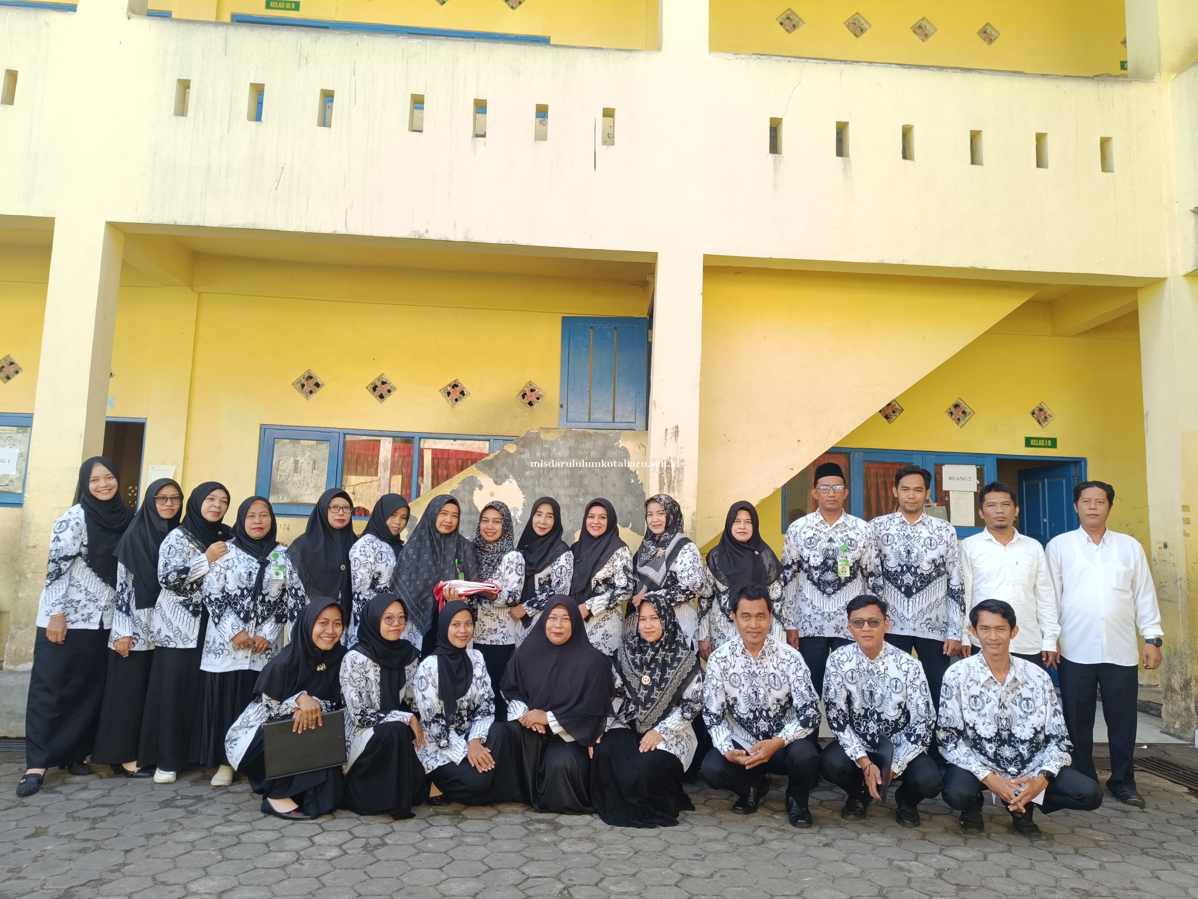 Foto_Hut_PGRI_MIDU.jpg